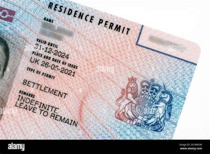 Do EU citizens need a residence permit in UK?